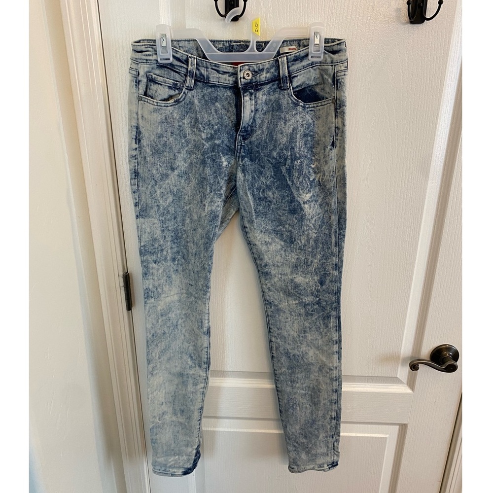 Arizona Acid wash jeggings size 11